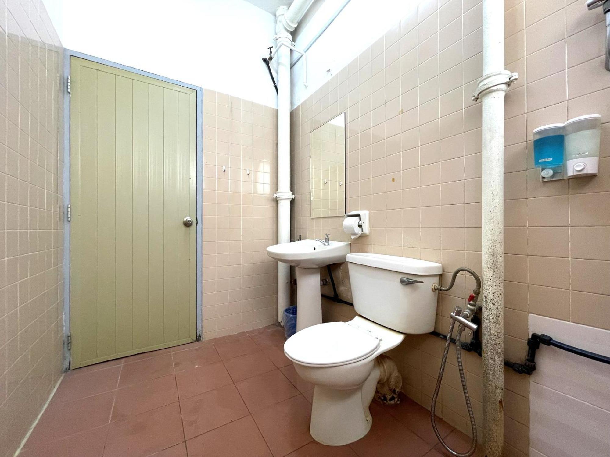 Oyo Home 90326 Wg Guest House George Town  Kültér fotó