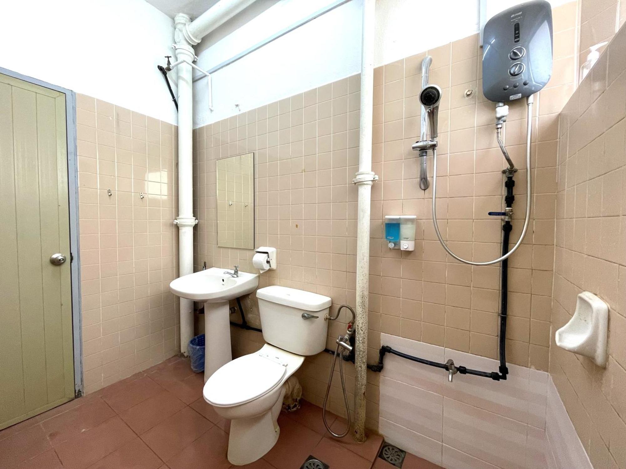 Oyo Home 90326 Wg Guest House George Town  Kültér fotó